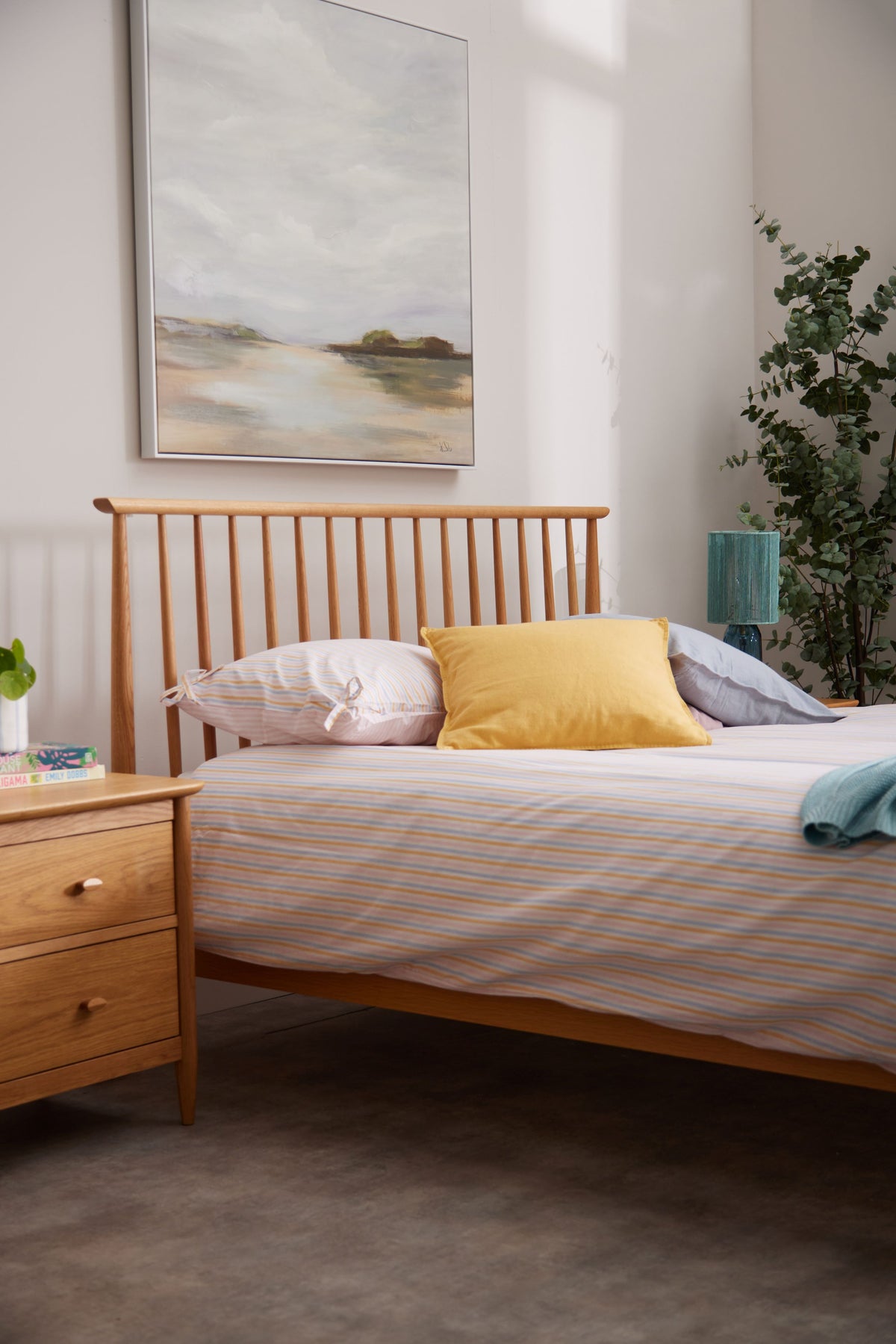 Ercol Teramo Oak Bedside Cabinet