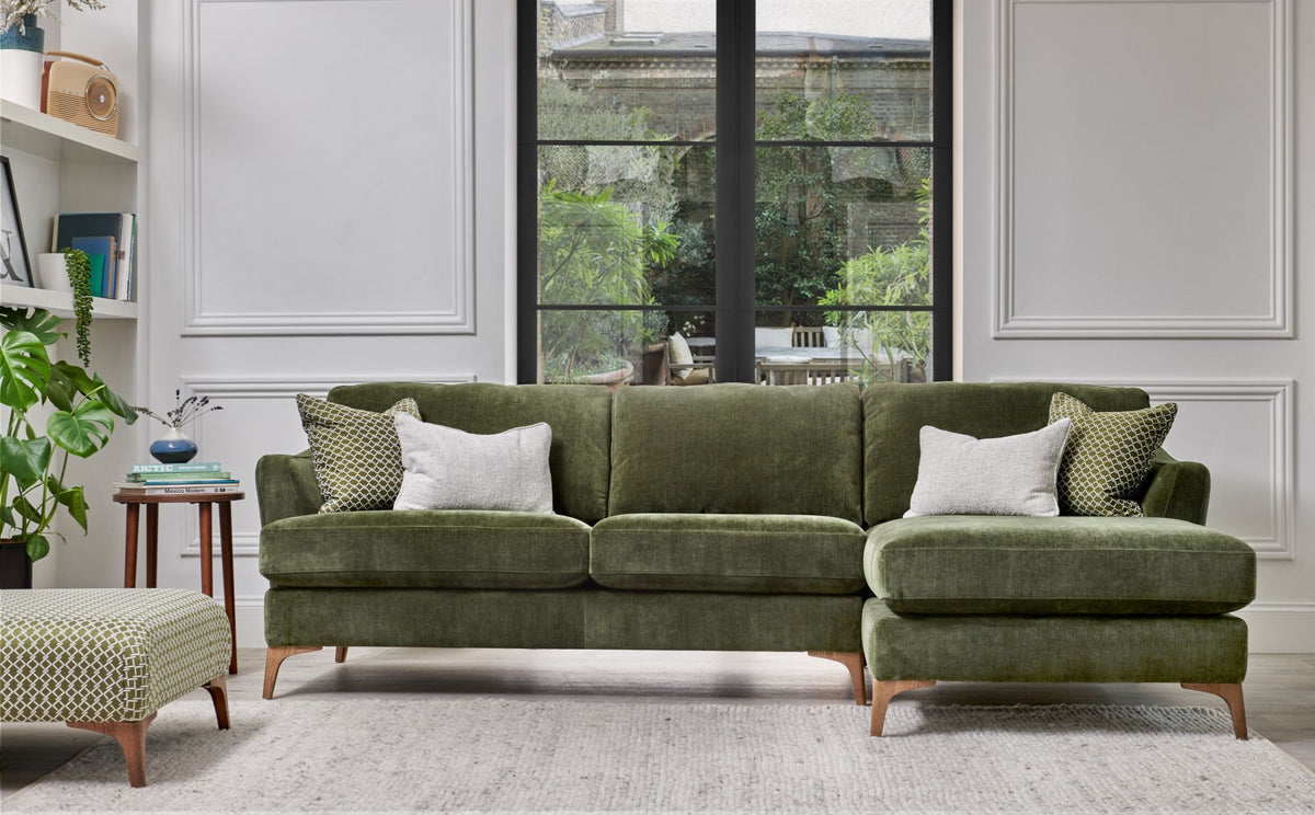Bransen Corner Sofa w/Chaise RHF