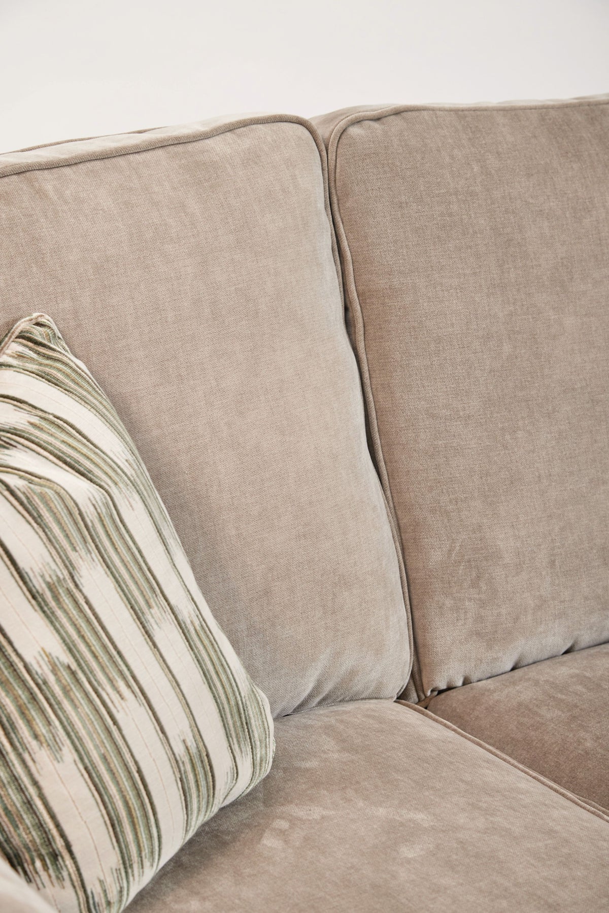 Elton 2 Seater Sofa Pebble Beagle