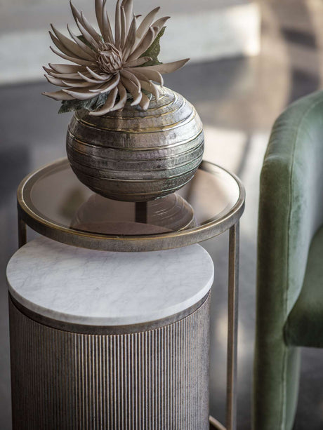 Ladonne Set of 2 Nesting Side Tables