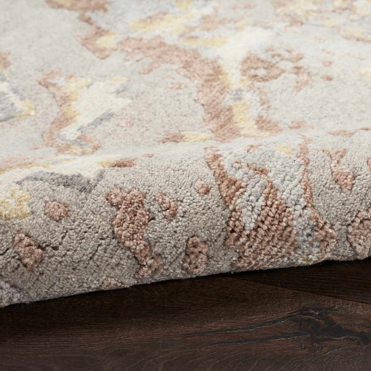 Silk Shadows SHA20 Silver Rug