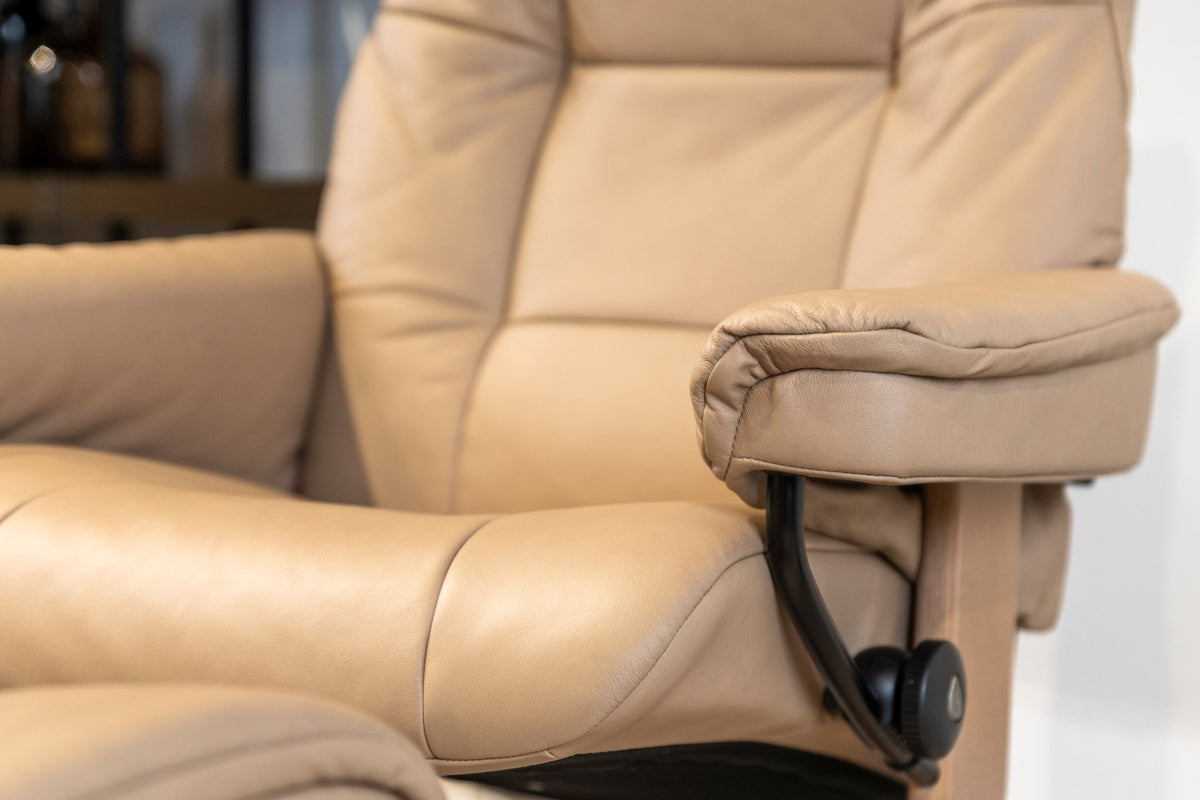 Stressless Mayfair Recliner Chair & Stool Medium Beige/Oak